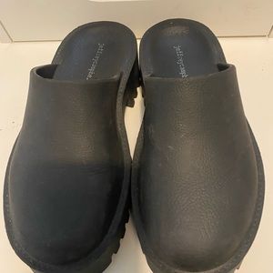 Great condition - Jeffrey Campbell Clogs - Size 38